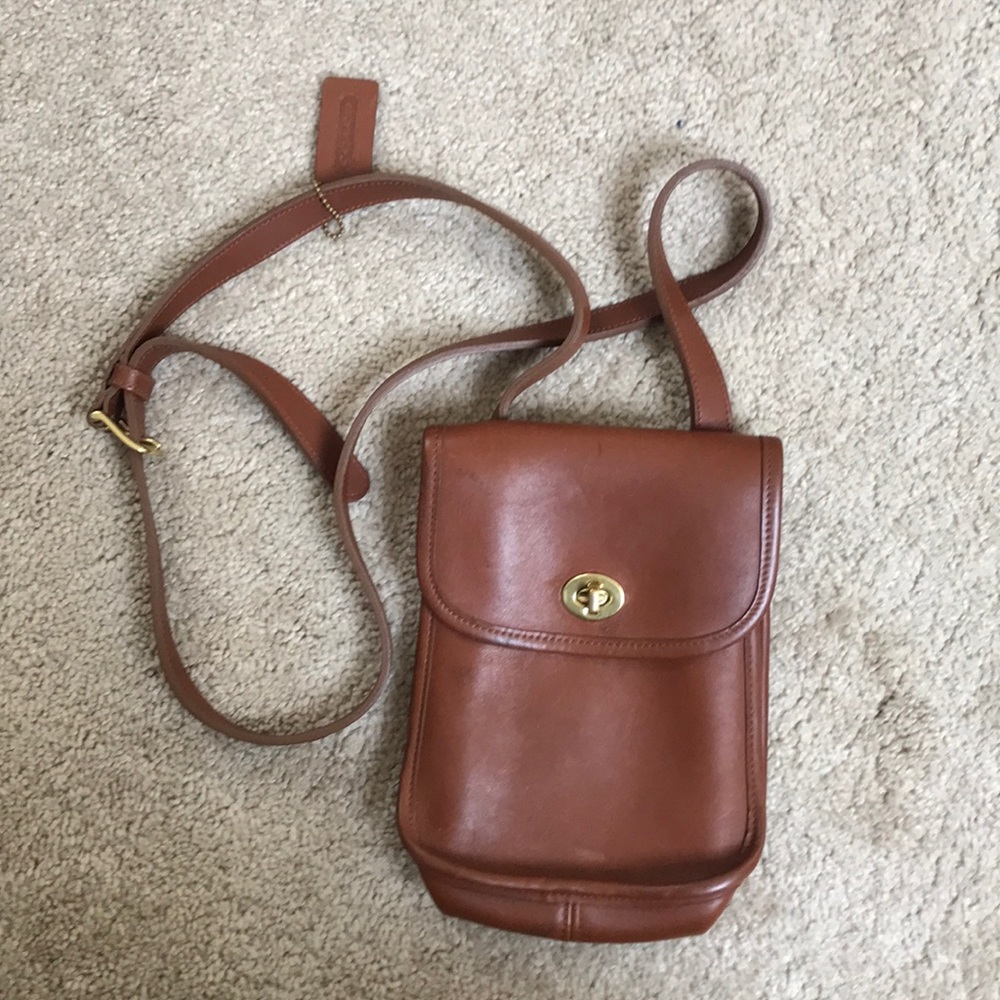 Vintage tan leather Coach bag, cross body